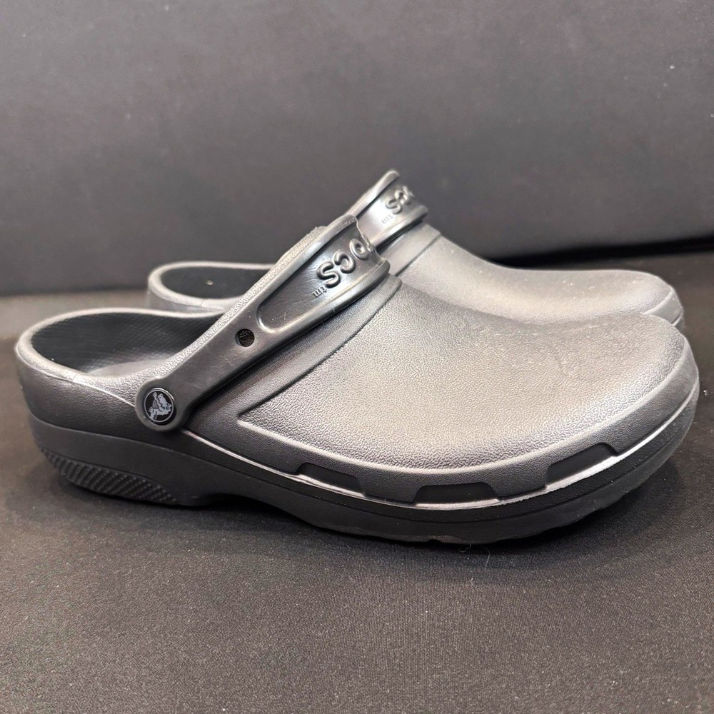 Crocs Specialist II Work Clogs Black Men's Size 14 Women's Size 12 204590-001